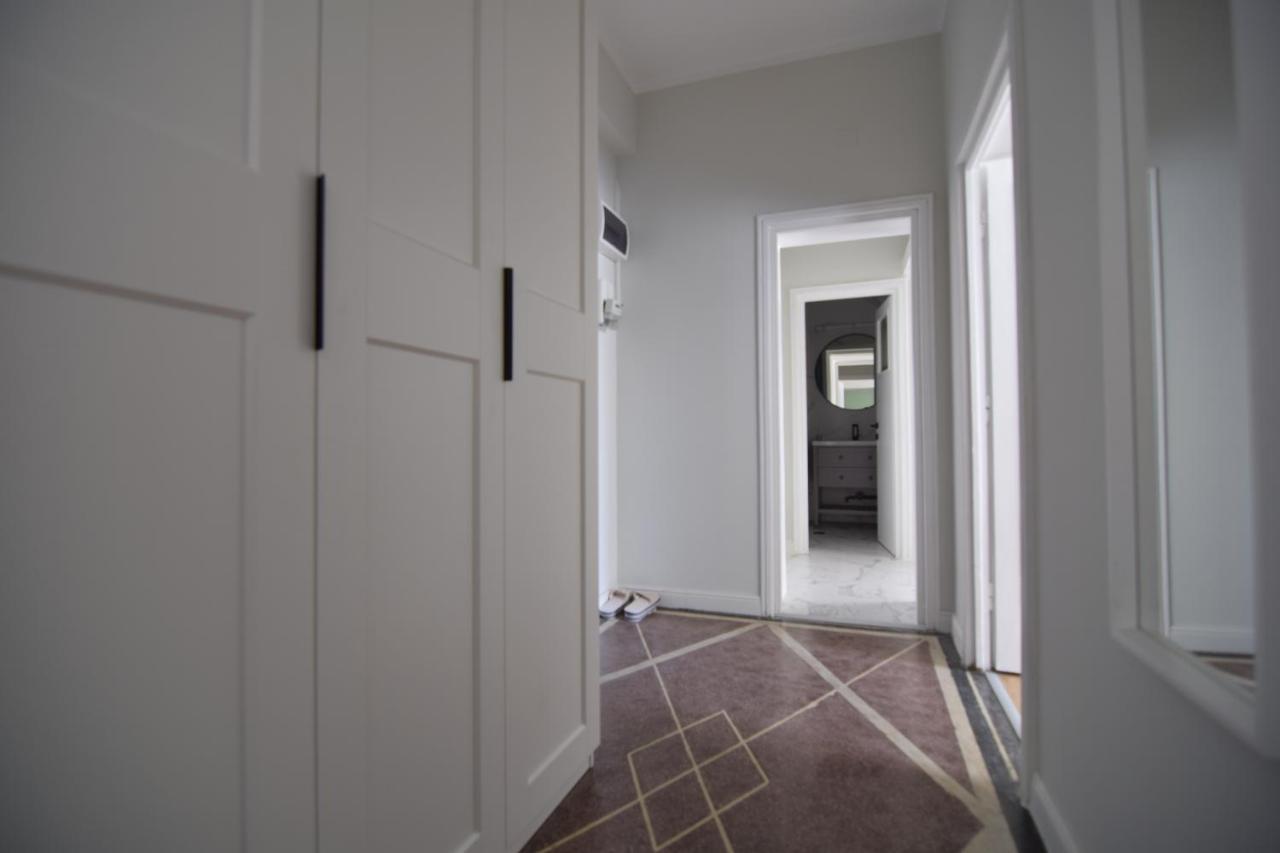 Beautiful Apartment In Old City Bukarest Exterior foto